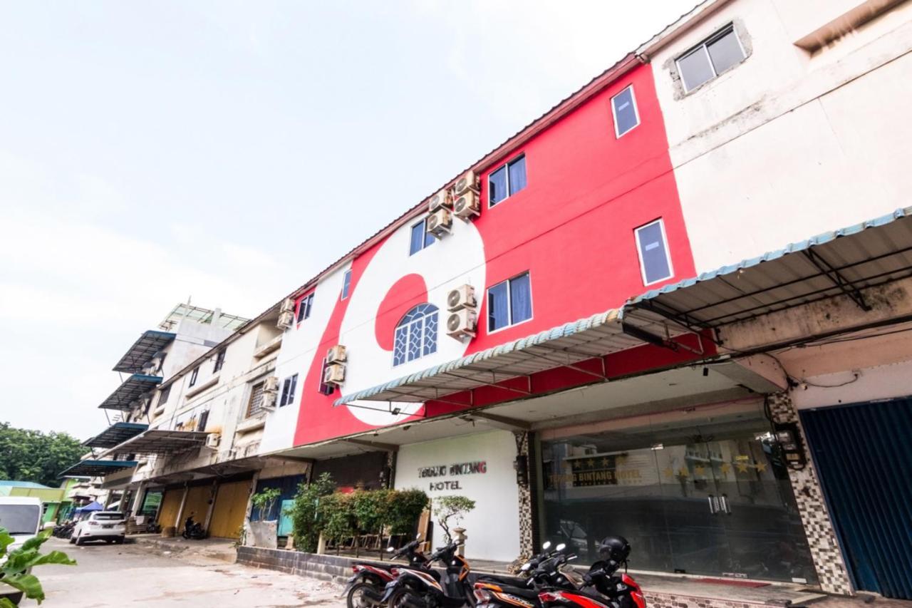 Vaccinated Staff - Oyo 1703 Terang Bintang Hotel Batam Zewnętrze zdjęcie