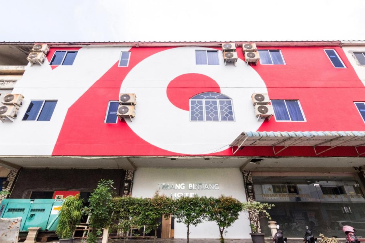 Vaccinated Staff - Oyo 1703 Terang Bintang Hotel Batam Zewnętrze zdjęcie