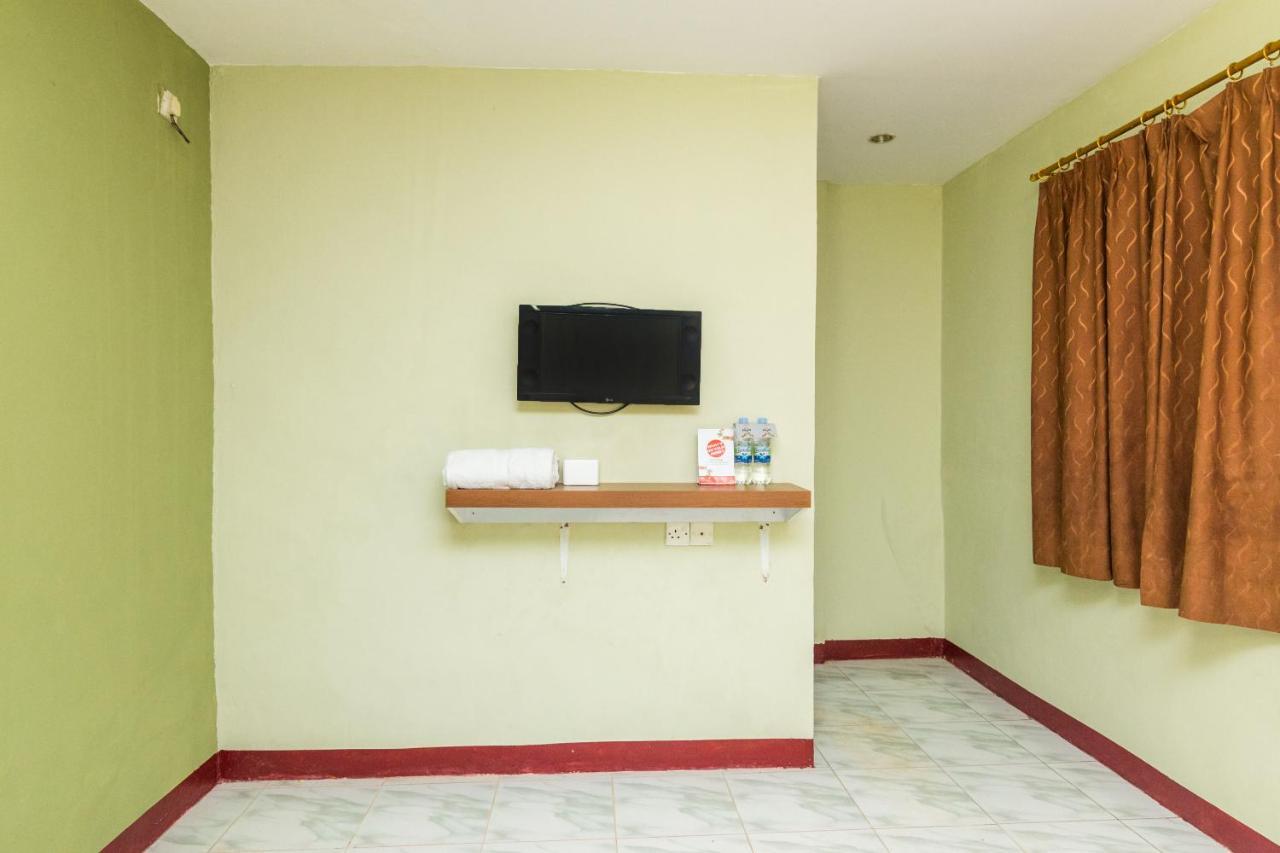 Vaccinated Staff - Oyo 1703 Terang Bintang Hotel Batam Zewnętrze zdjęcie