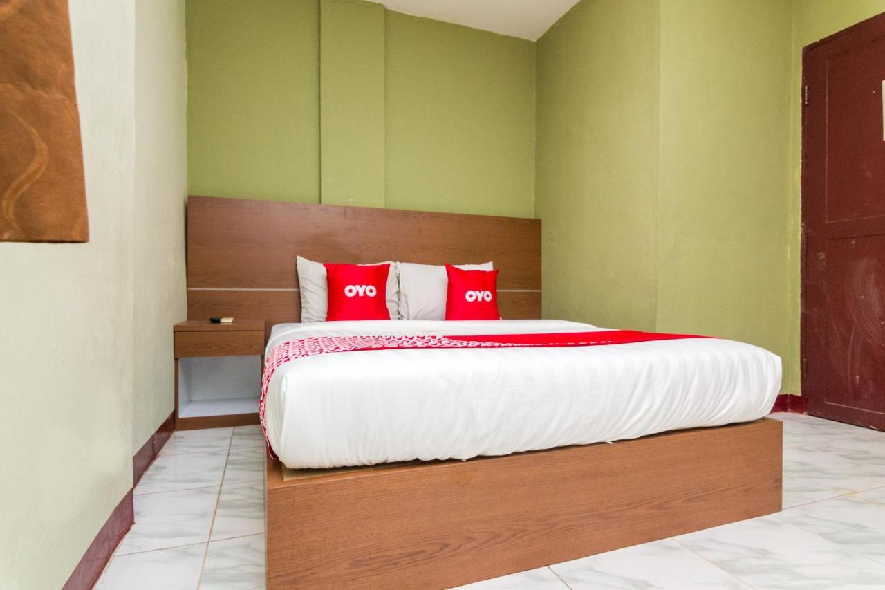 Vaccinated Staff - Oyo 1703 Terang Bintang Hotel Batam Zewnętrze zdjęcie