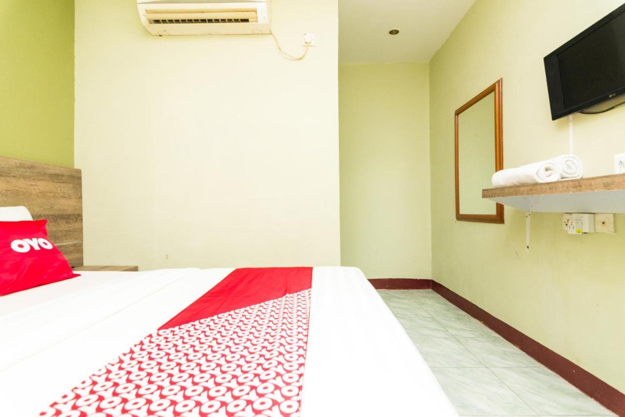 Vaccinated Staff - Oyo 1703 Terang Bintang Hotel Batam Zewnętrze zdjęcie